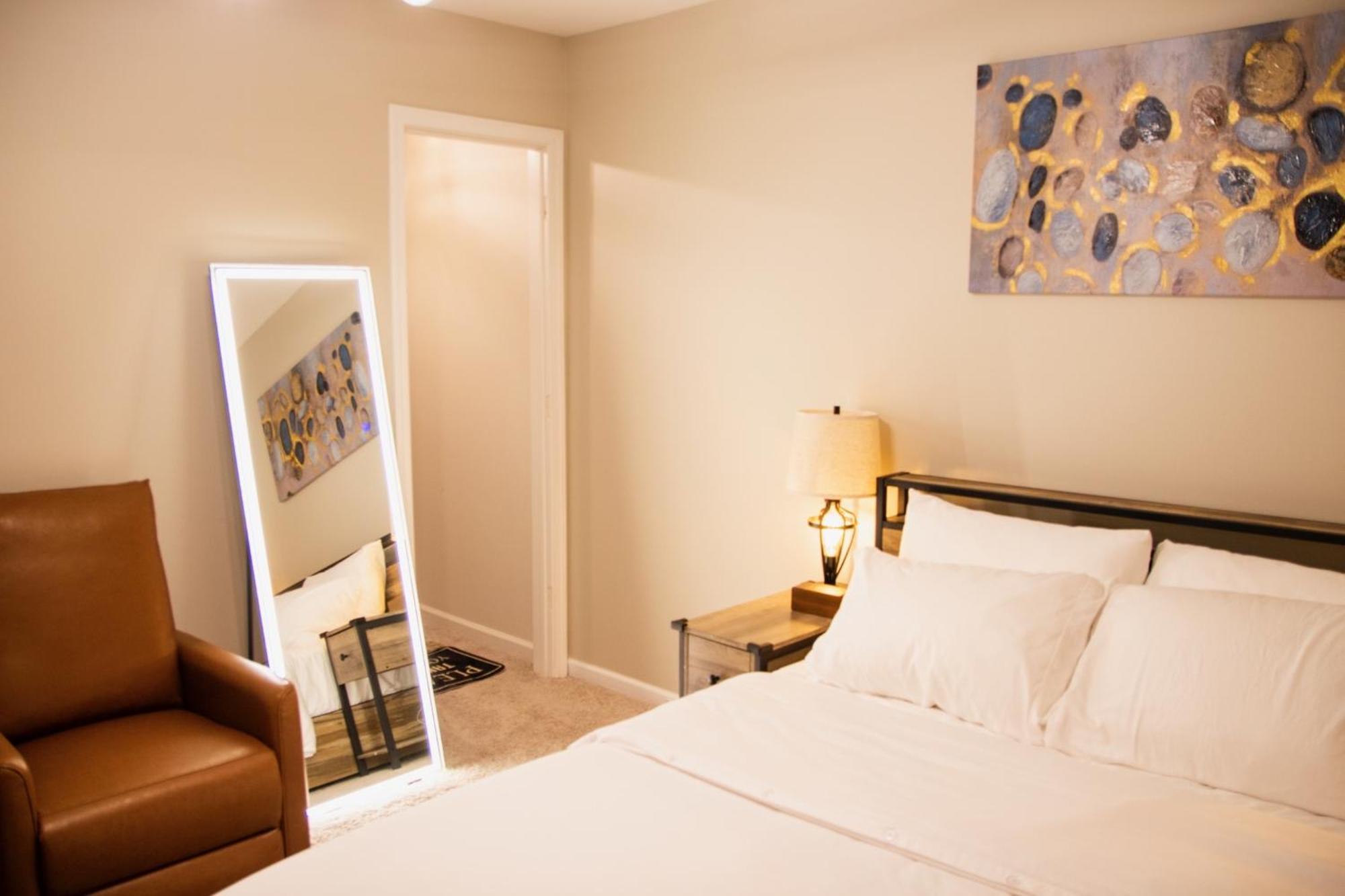 Hometel Premium Guest Suite W/ Private Entrance Ипсиланти Екстериор снимка